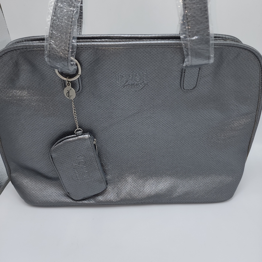 A PRIORI MAKEUP, COMPUTER ,EVERY DAY,PROFESSIONAL BAG.